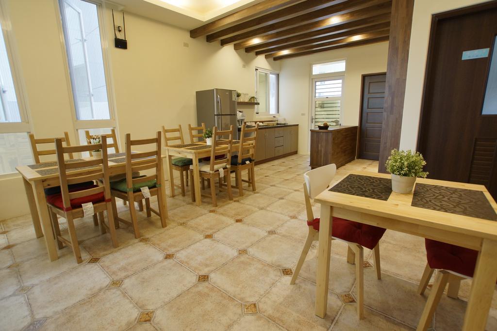 輕旅小站 Soft Travel Hostel Taitung Exterior photo